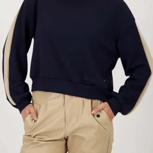 Chandail à bandes contrastées sur les manches