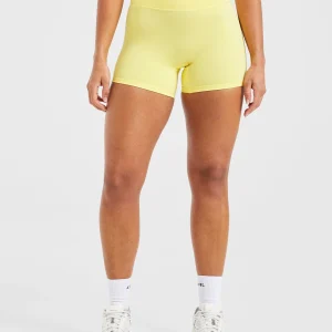 Staple Shorts - Pastel Lemon